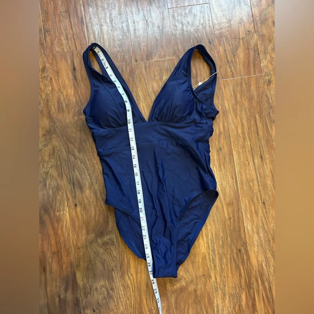 Quince Italian Plunge Wrap One Piece Swimsuit in Navy Blue women’s size M NWT - Picture 3 of 6